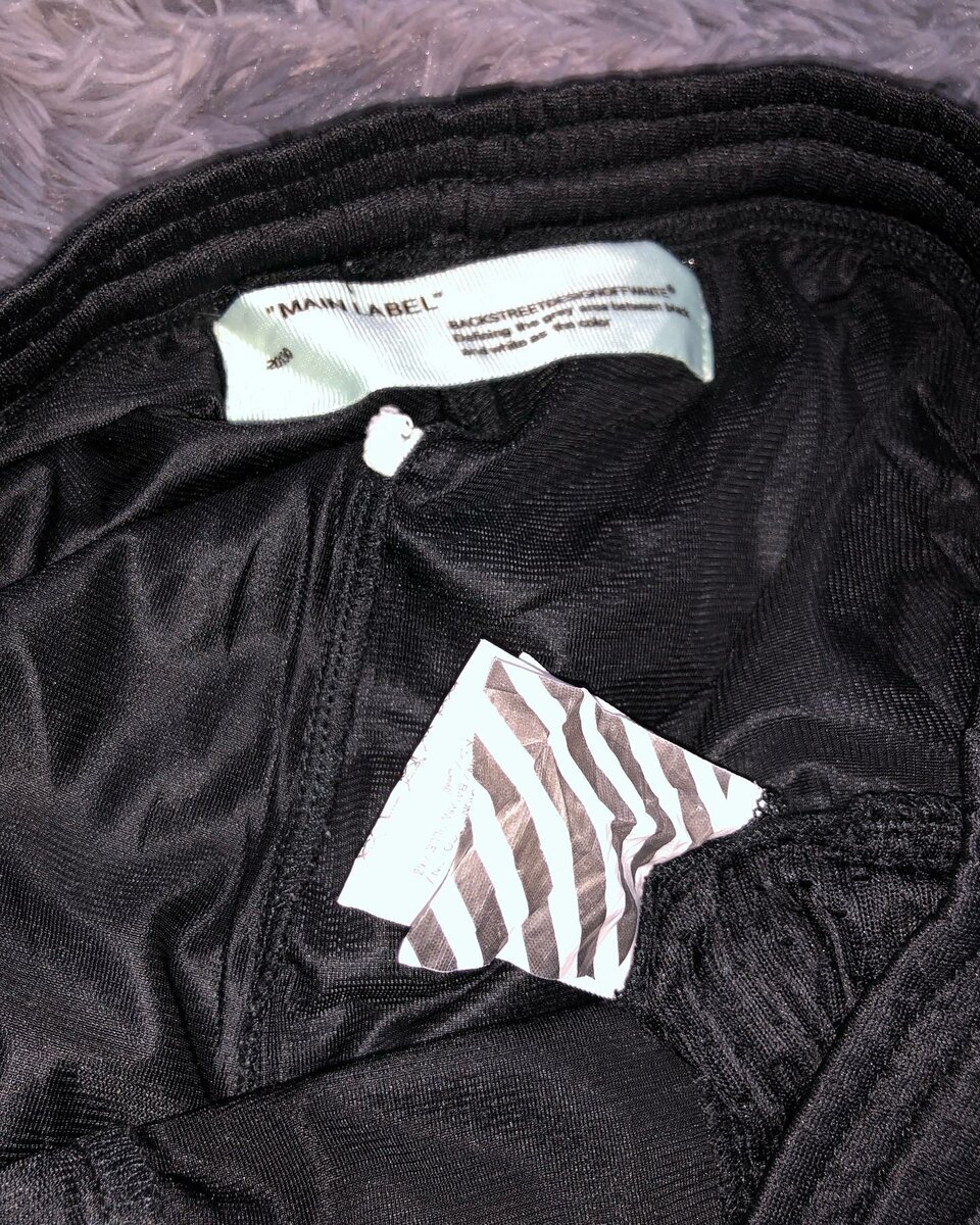 OFFWHITE Mesh Short
