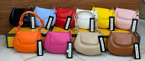 Hand bag's