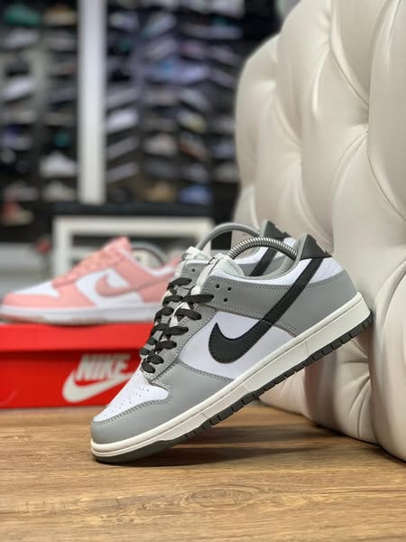 S B Nike