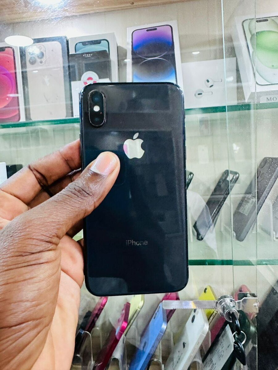 iPhone X