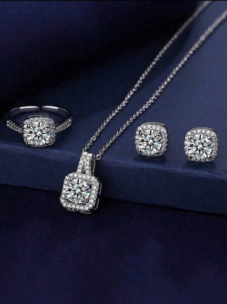 Lovely Luxury Set.
