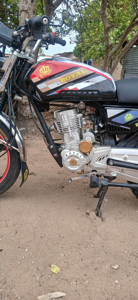 Royal 125A