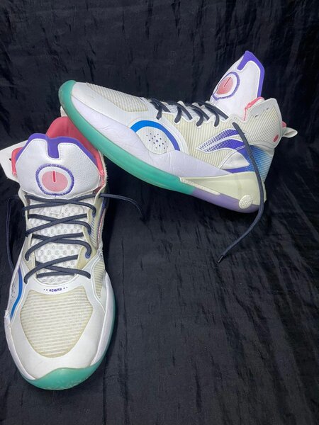 Li-ning yu shuai XV