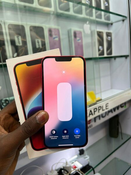 iPhone 14 128go CE