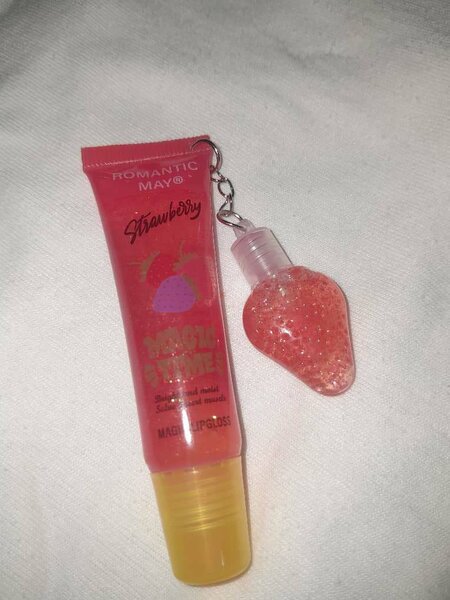 Gloss à lèvres fraise
