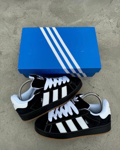 Adidas campus