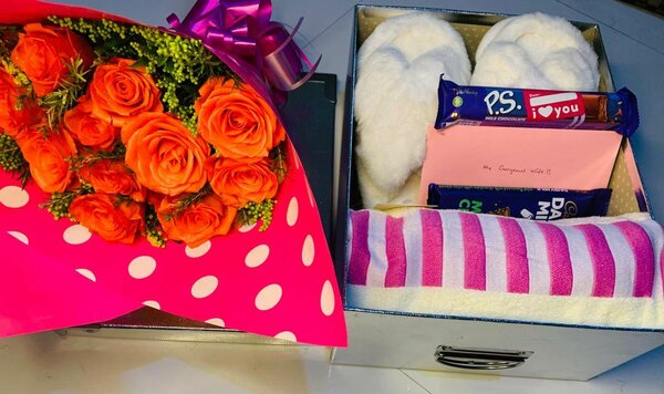 Flowers and hampers