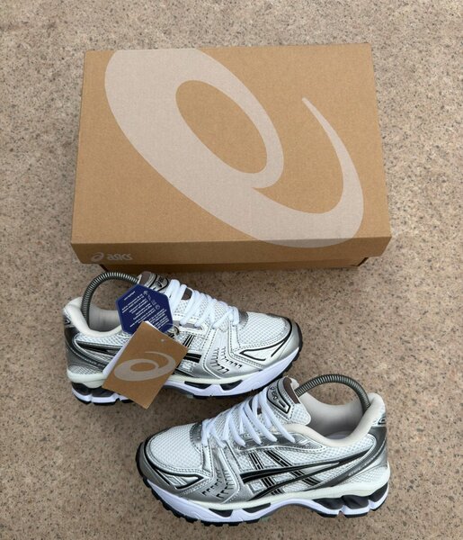 Chaussures de sport légères