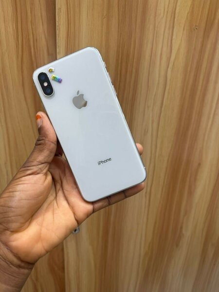 iPhone X