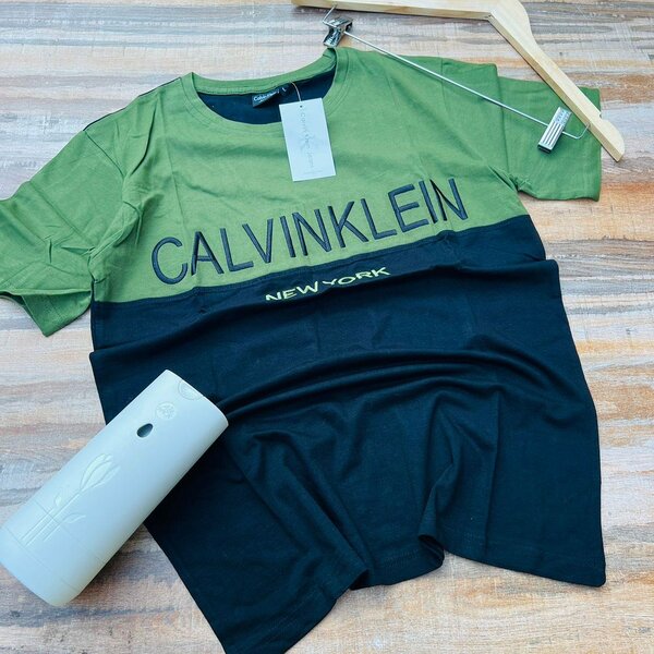 T - shirt