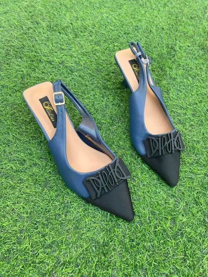 shoes with buckle