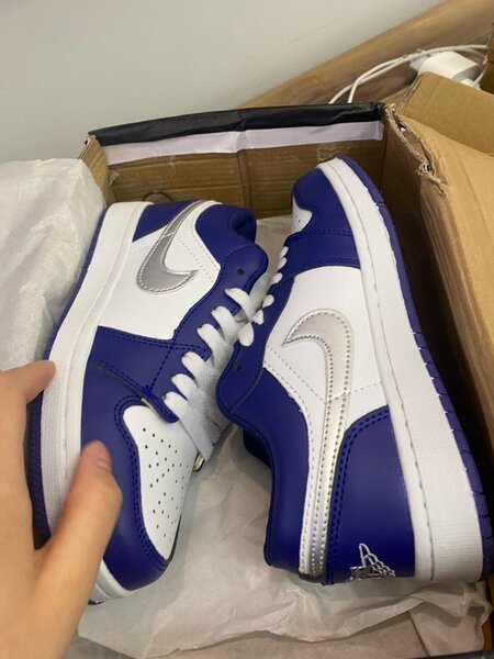 Jordan. Nike