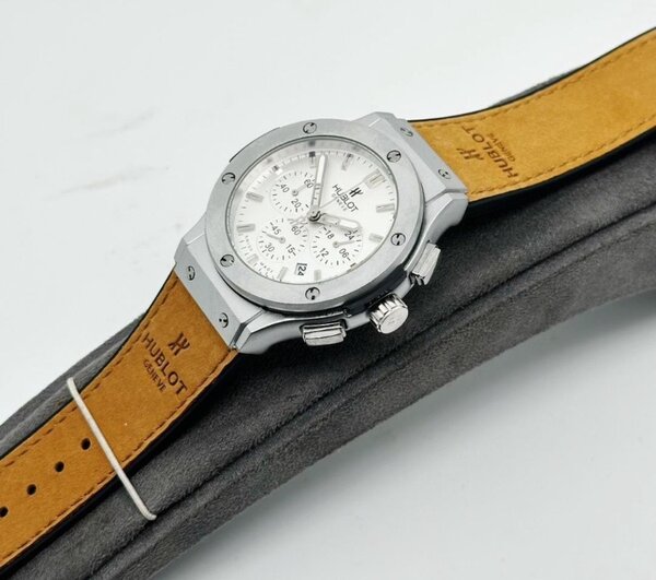 Montre hublot