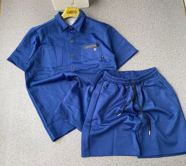 DESIGNER TOP AND DOWN