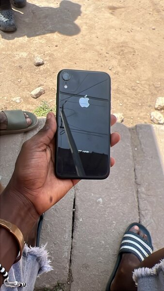 iPhone XR Noir