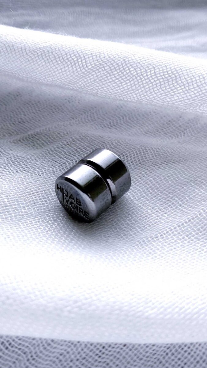 Broche magnétique