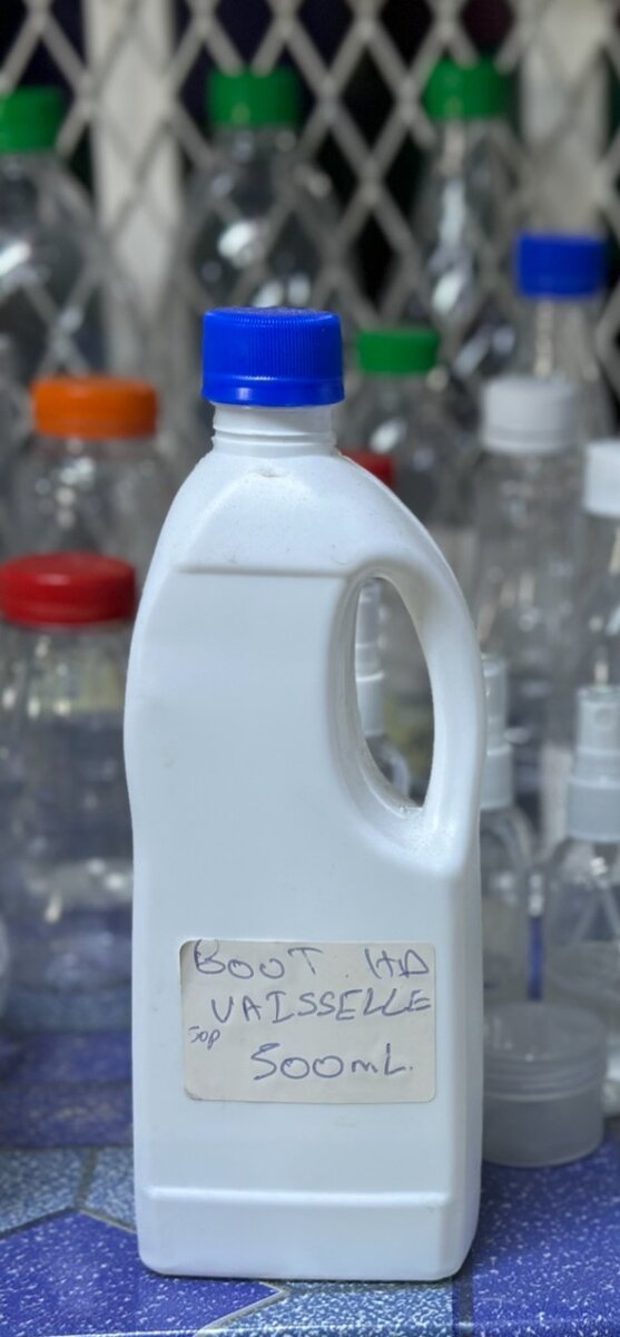 Bouteille de savon à vaisselle