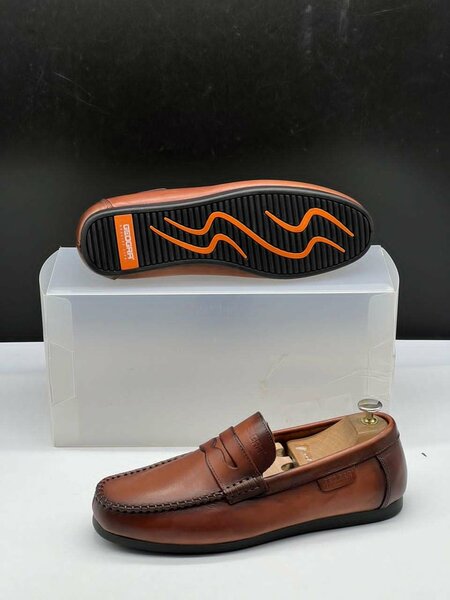Chaussure en cuir