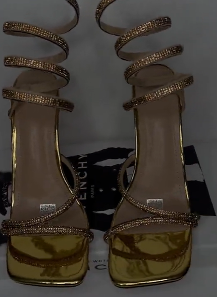 Swrily heels