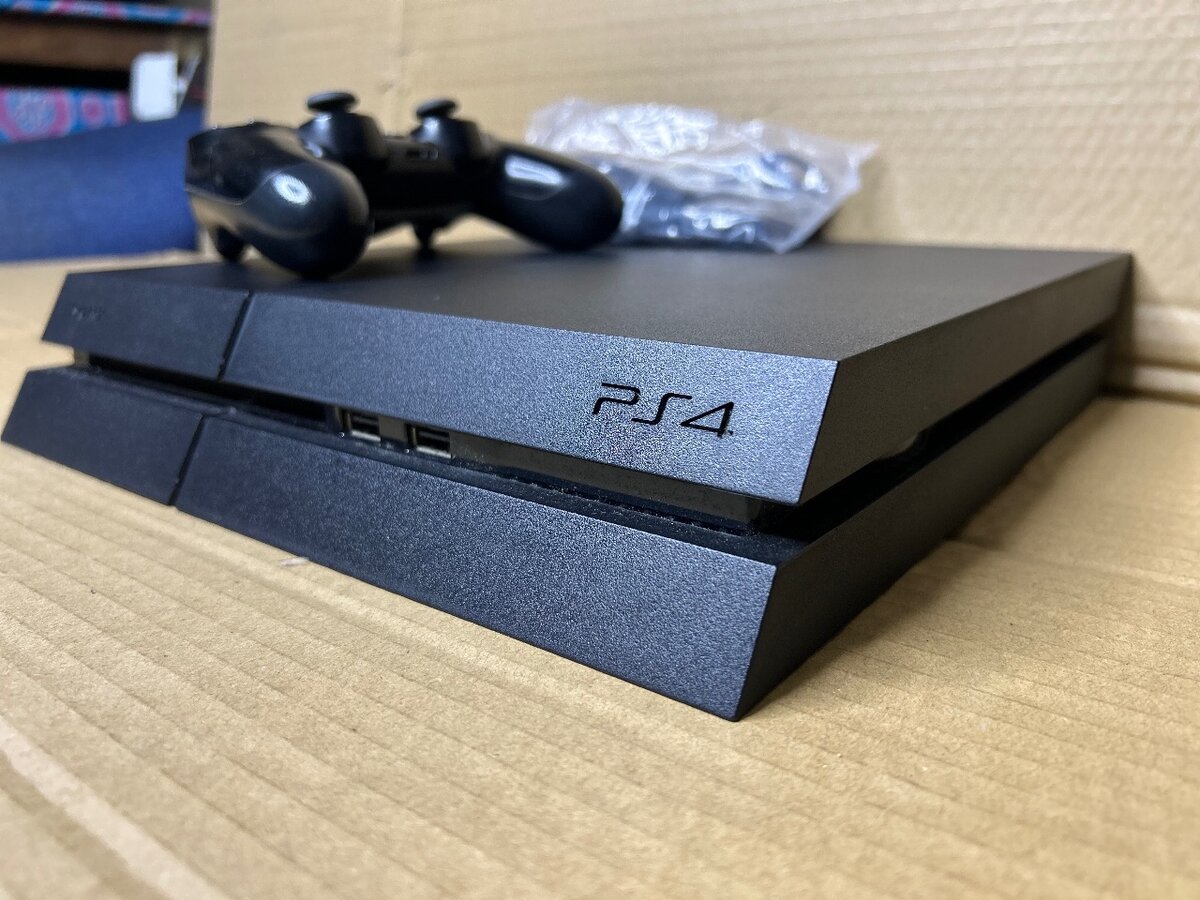 Ps4 fat craacke 10jeux 1manette