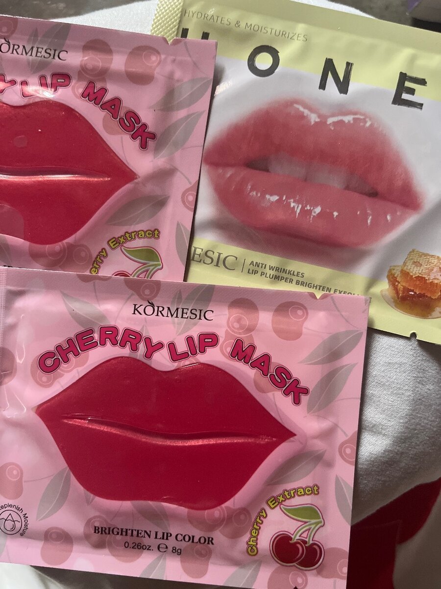 Masque à lèvres cerise hydratant