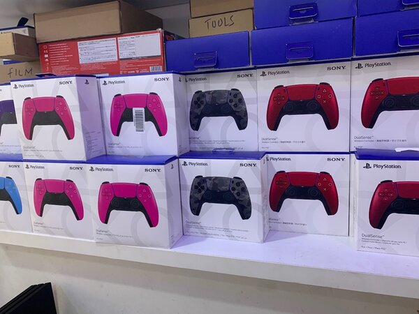PS5 controller