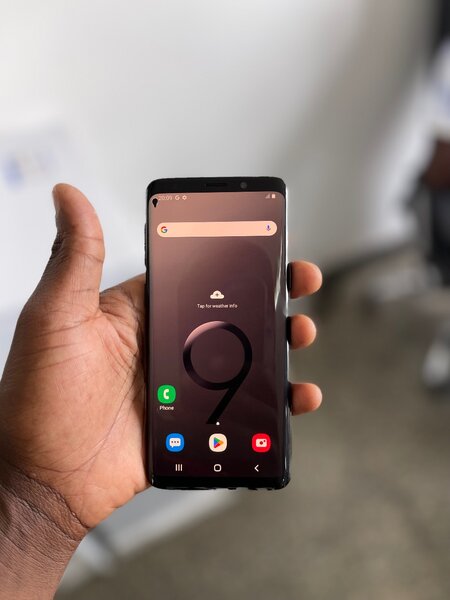 SAMSUNG S9.   256GB