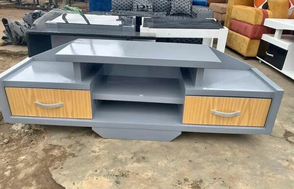 Meuble TV moderne avec tiroirs