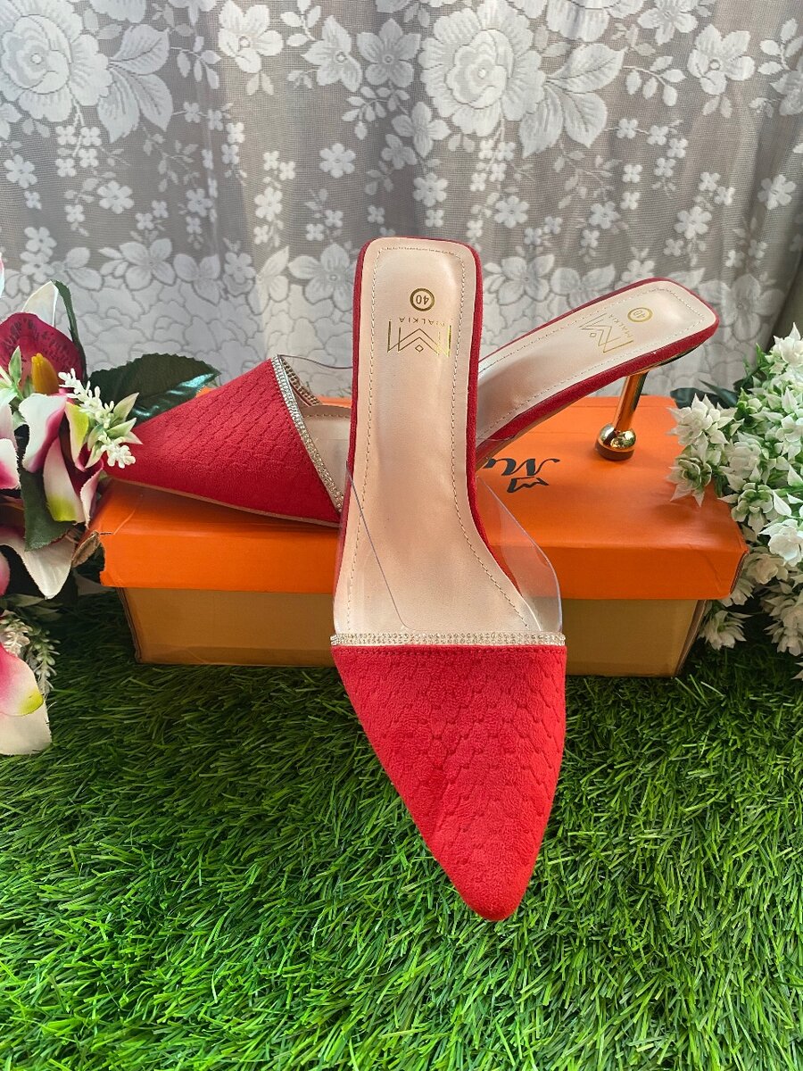 Fine heels