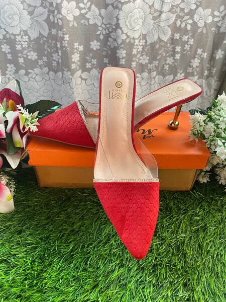 Fine heels