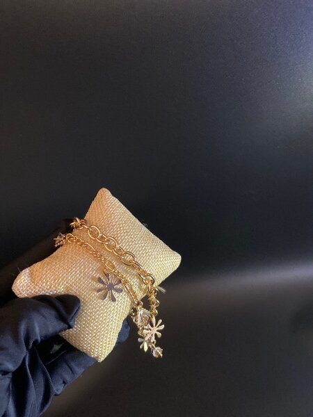 Gold bracelet