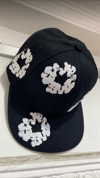 Caps