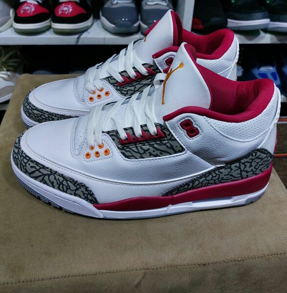 Jordan 4