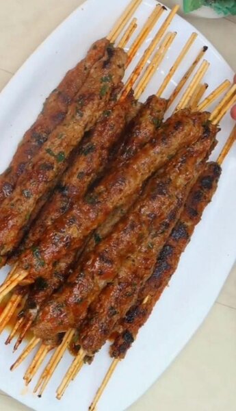 Brochettes de Viande Épicée
