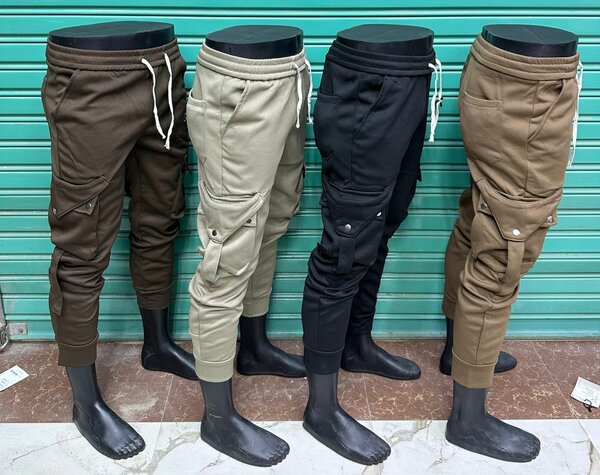SWEAT PANTS