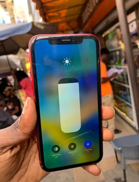 iPhone XR 64gig
