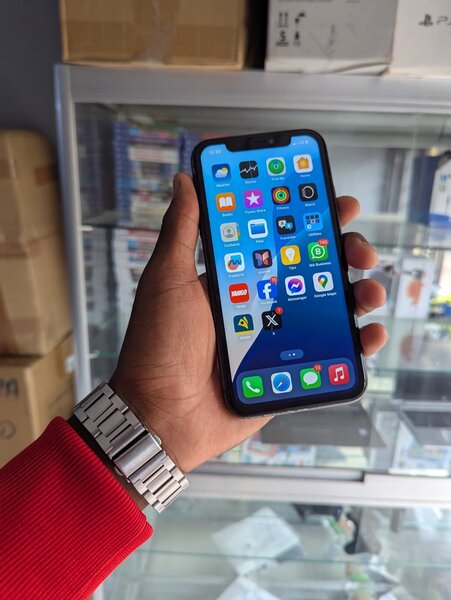 iPhone 11