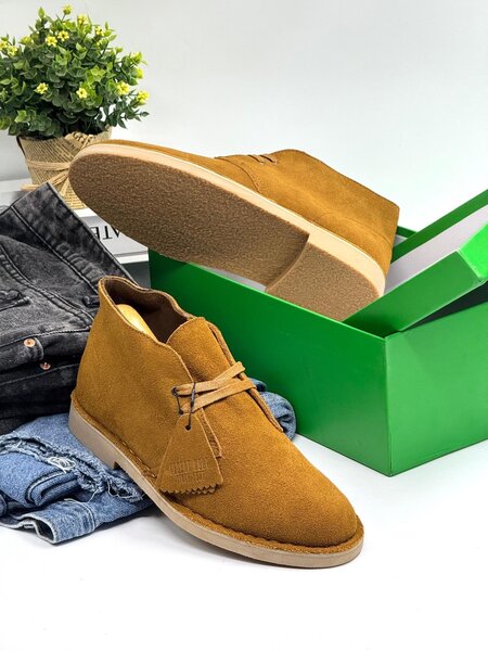 Clarks desset boots