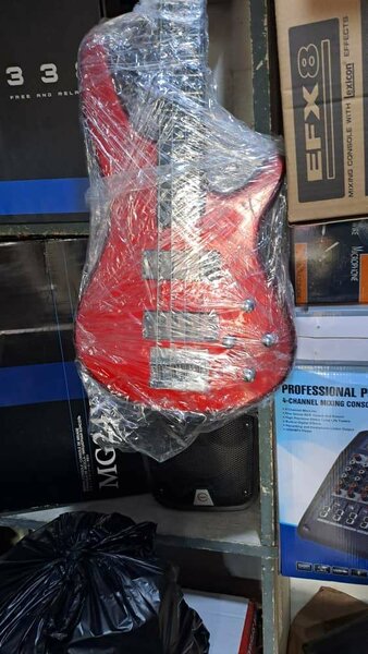 Guitare bass