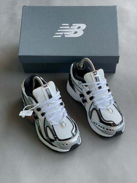 NEW BALANCE 1906