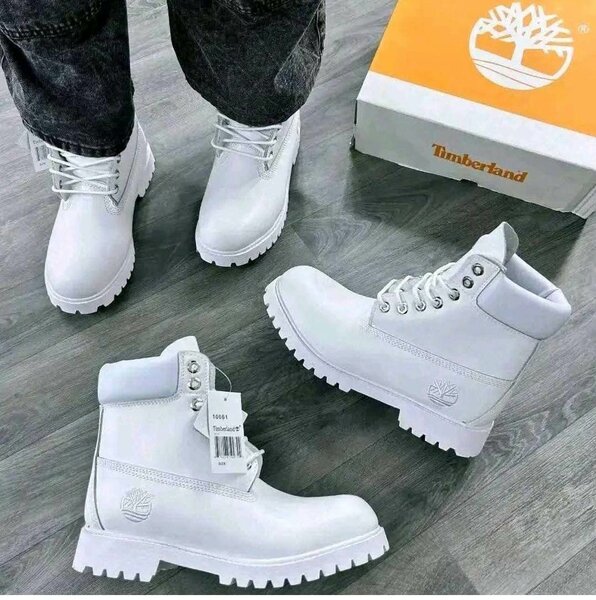 Bottes blanches imperméables