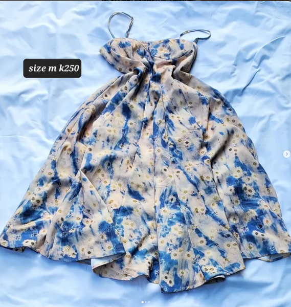 blue dress