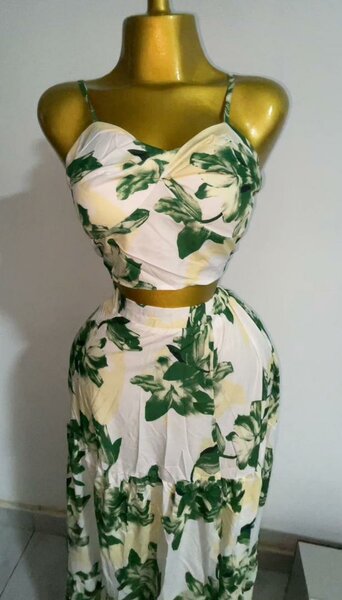 Robe florale élégante femme