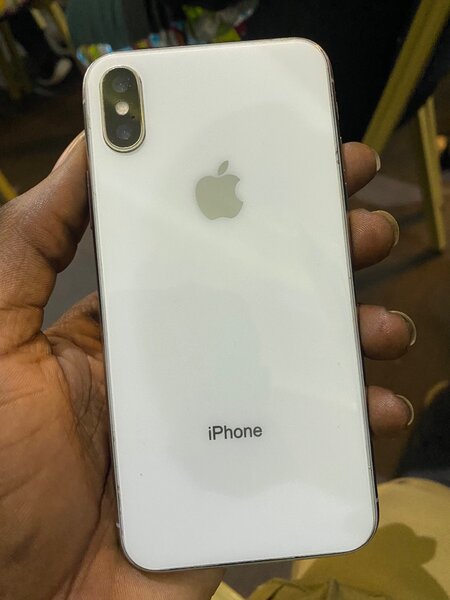 iPhone X