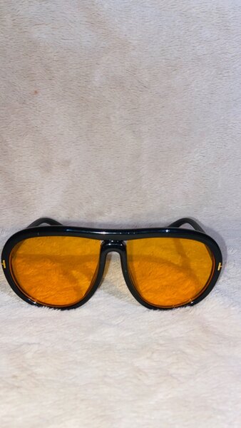 Lunettes de soleil rétro élégantes
