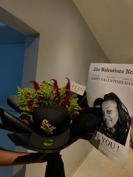 Fitted hat bouquets