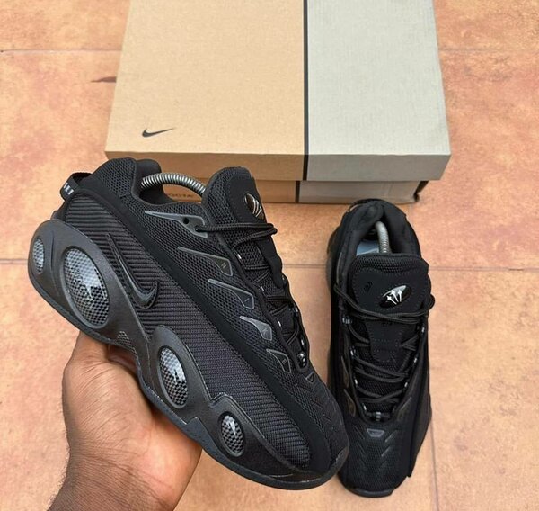 Nike Sneakers Black & White