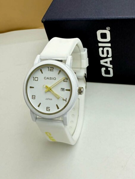 MONTRE CASIO EN SILICONE