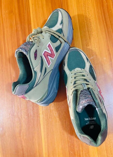 Sneaker