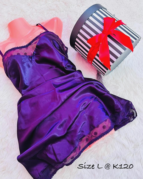 Lingerie violet